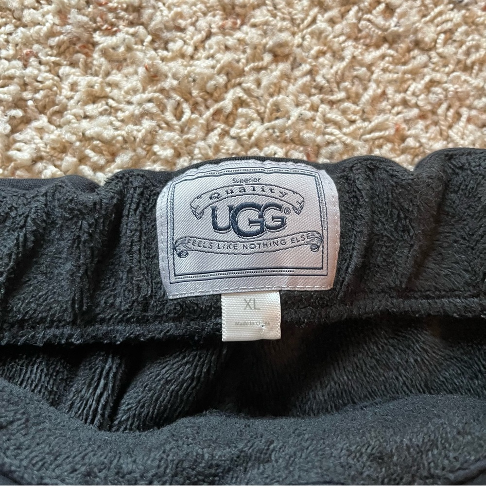 UGG Men’s Black Colton Sweatpants - Picture 4 of 6
